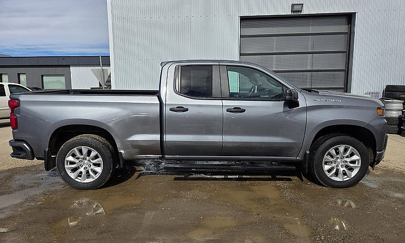 2021 Silverado Custo...