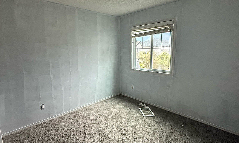 1 Bedroom Available ...