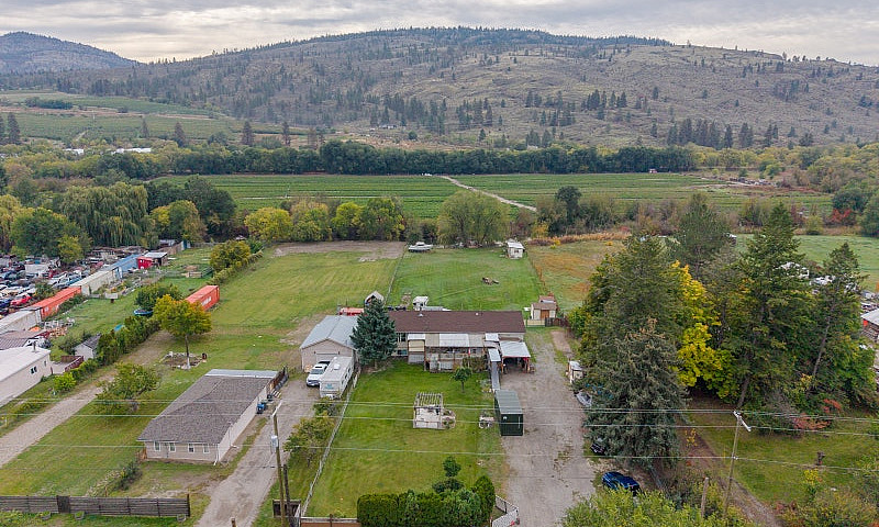 5467 Sawmill Road, O...