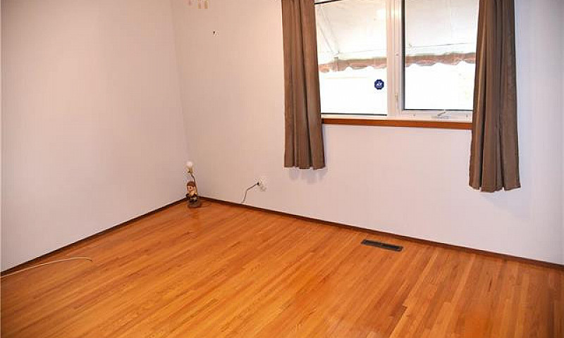 Well Maintained 3 Be...