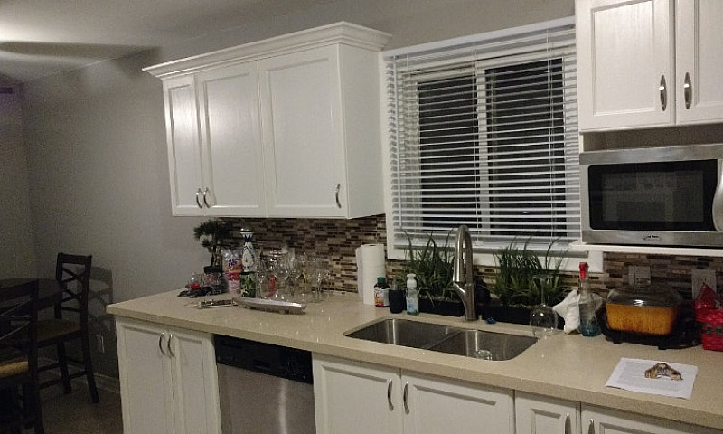 3 Beds 1 Bath Beauti...