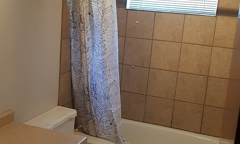 2 Bedroom Basement S...