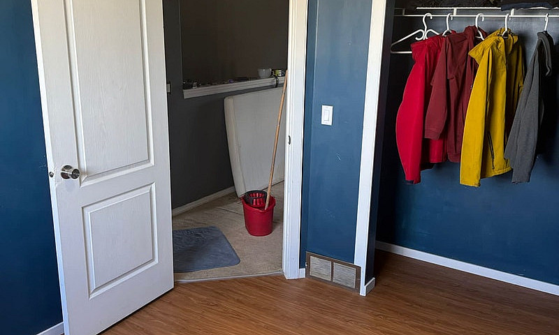 Room For Rent ...
