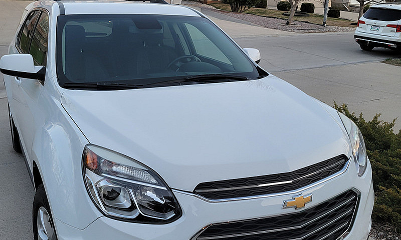 2017 Chevy Equinox L...