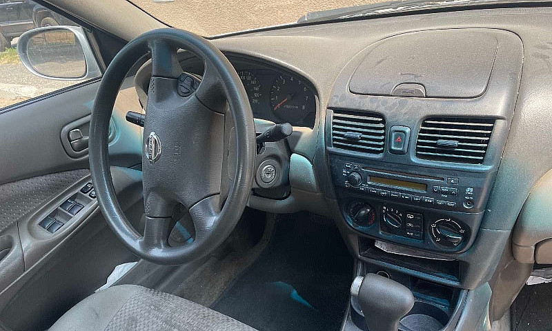 2003 Nissian Sentra...