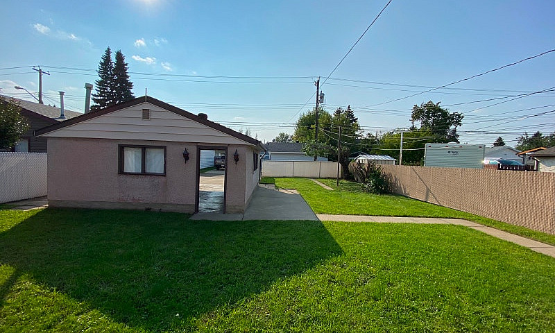 House For Sale By Ow...
