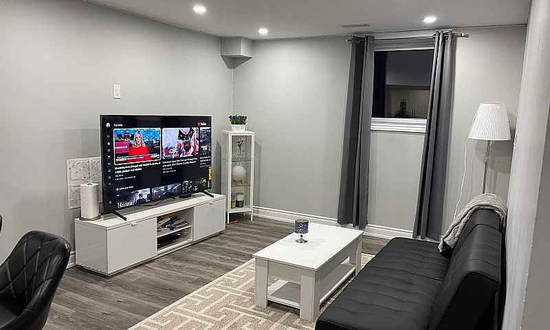 1 Bedroom Basement...
