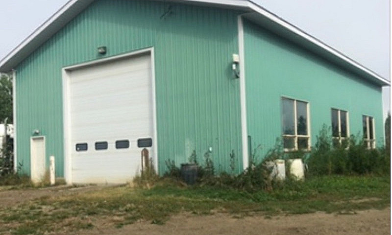 Shop And House For R...