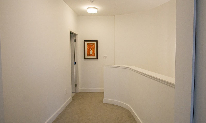 2 Bed 2.5 Bath Townh...