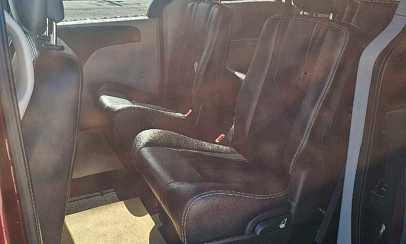 2018 Dodge Grand Car...