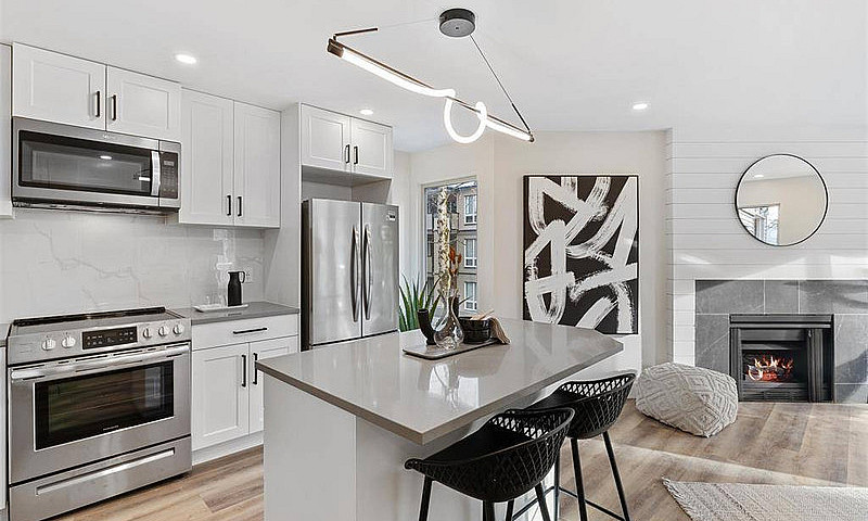 $2,750 / 2Br - 825Ft...