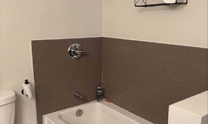 Rare Barrhaven 2 Bed...