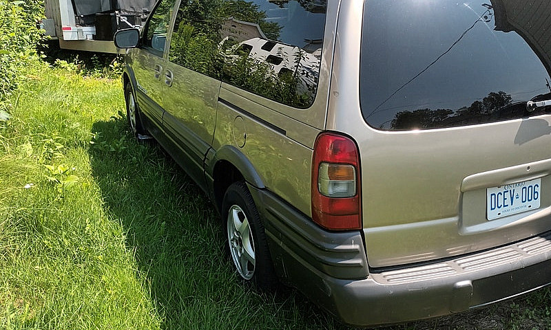 Pontiac Montana 2003...