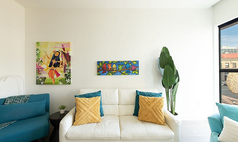 Luxury 1 Bedroom & D...