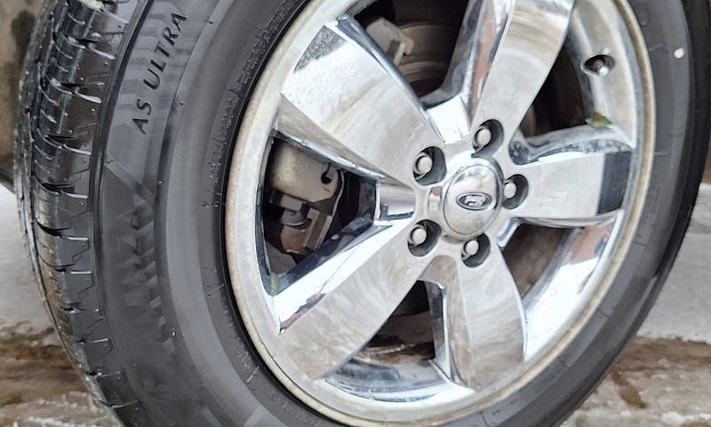 2009 Ford Escape...