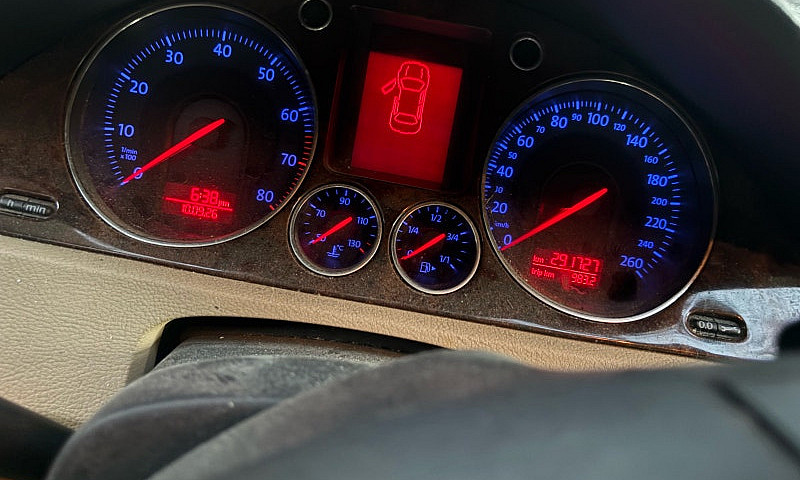 Volkswagen Passat Fo...