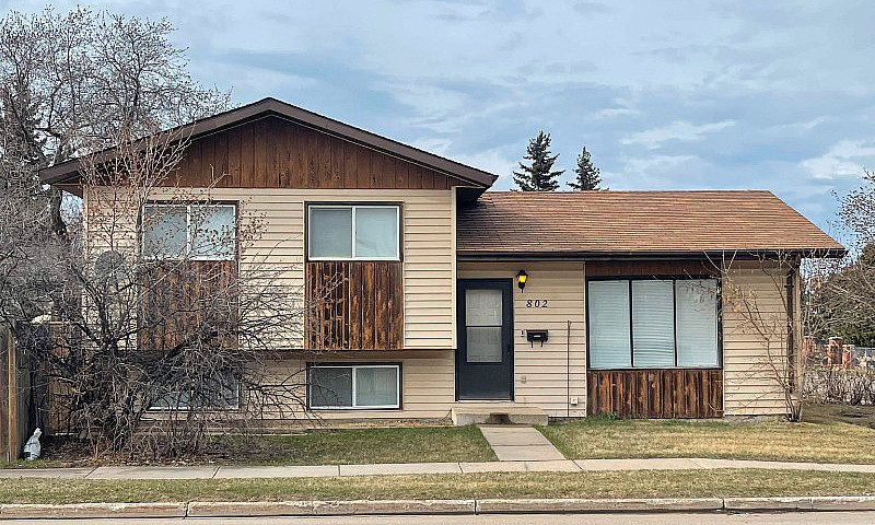 Home For Sale In Col...