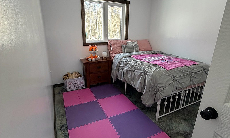 Cozy 3-Bedroom House...