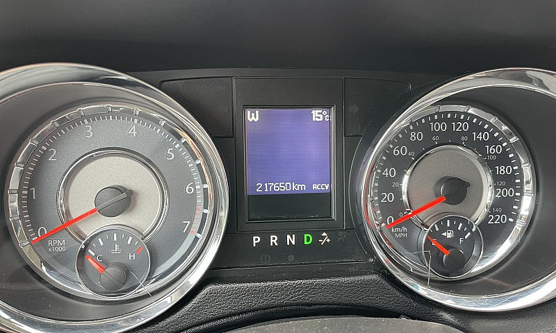 2015 Chrysler Town A...
