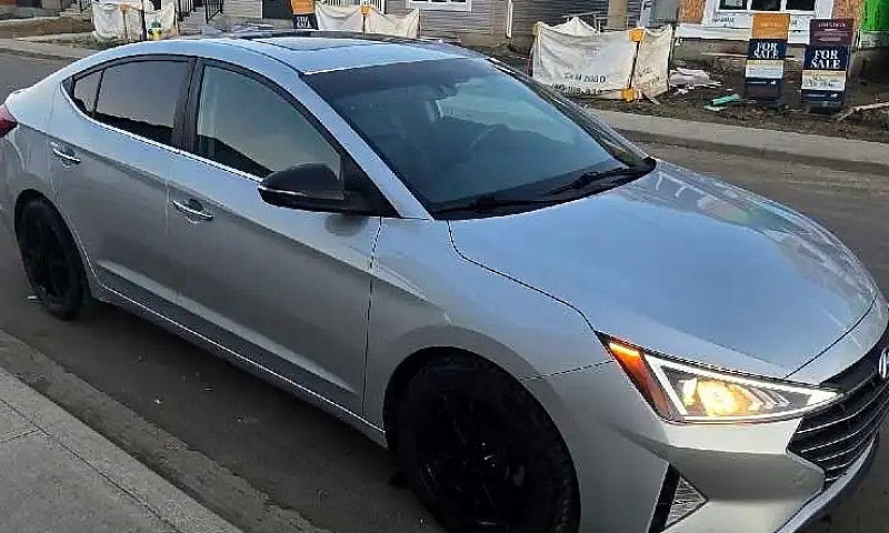 2019 Hyundai Elentra...
