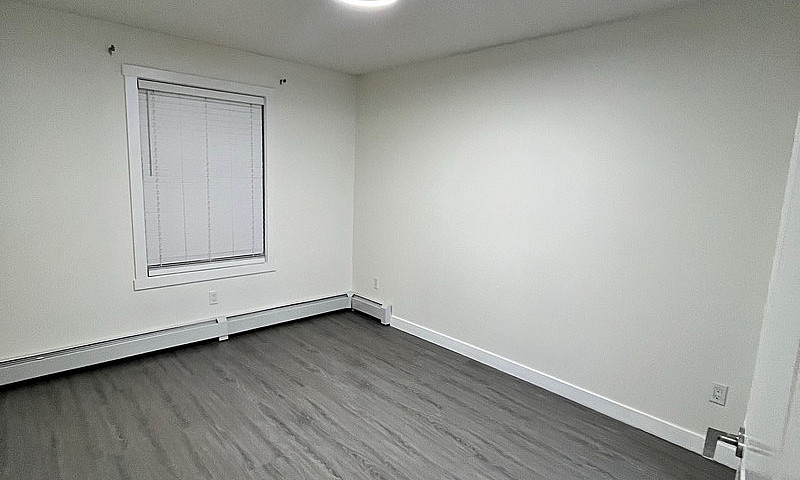 2 Bed 2 Bath Apartme...