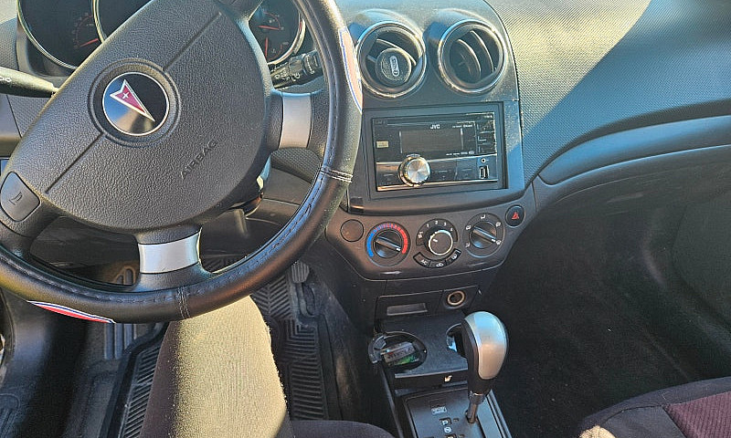 2009 Pontiac G3 Wave...
