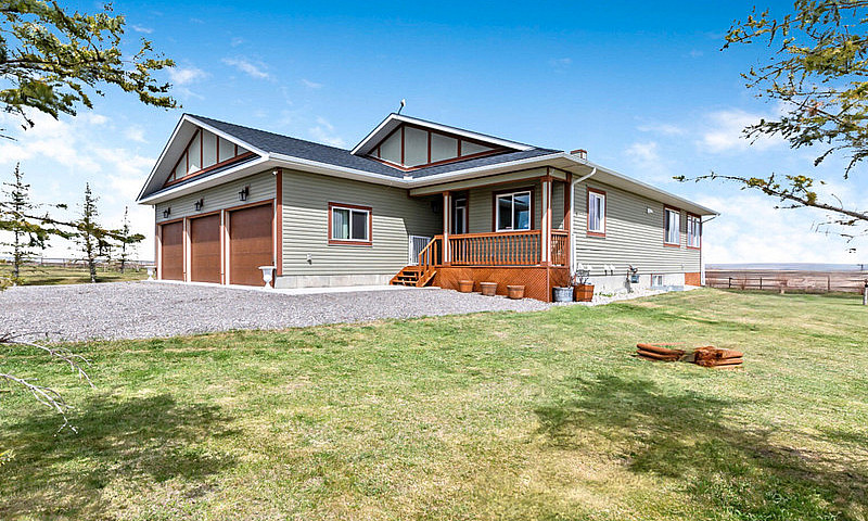 3 Bed, 3.5 Bath 1643...