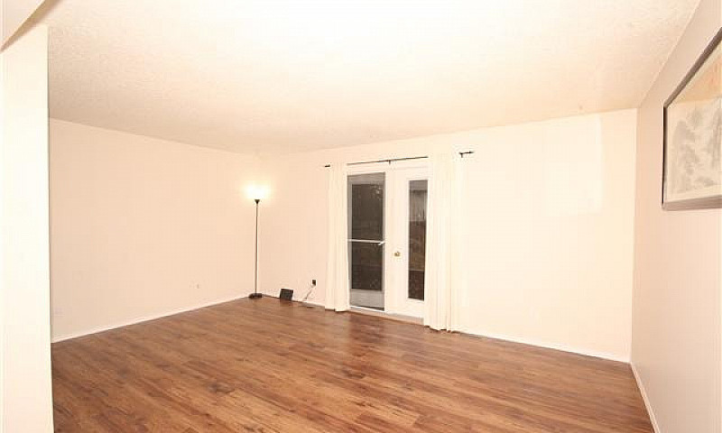 Excellent 3Bedroom 2...