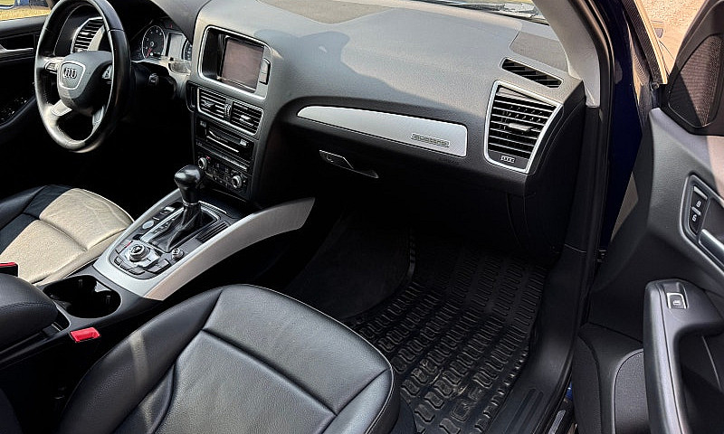 2016 Audi Q5...