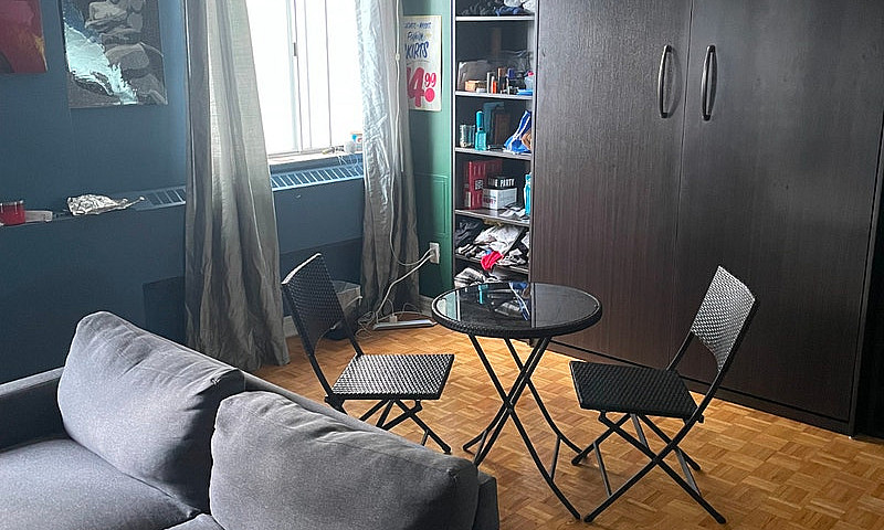 Furnished Bachelor A...