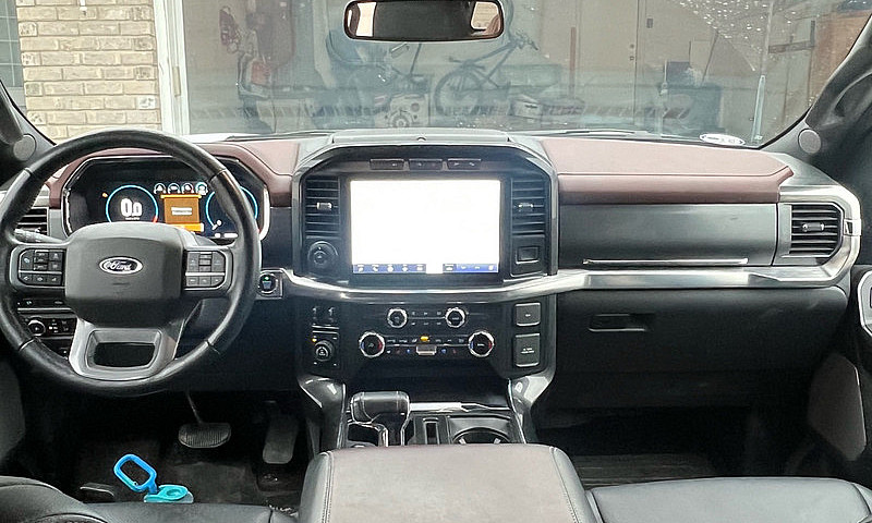 Ford F150 Lariat 202...