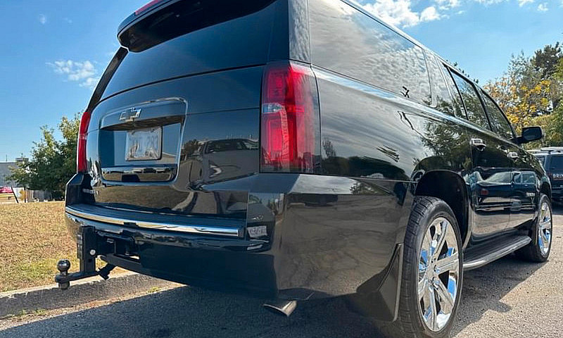 2016 Chevrolet Subur...