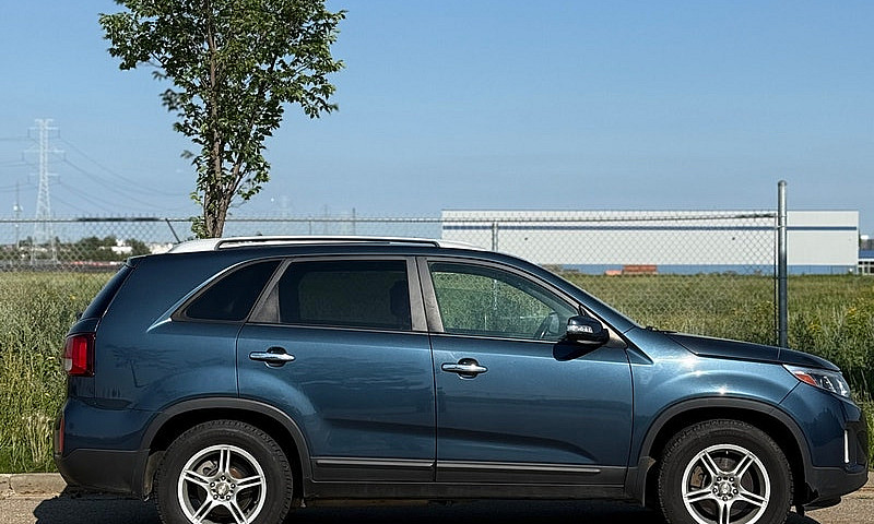 2015 Kia Sorento Awd...