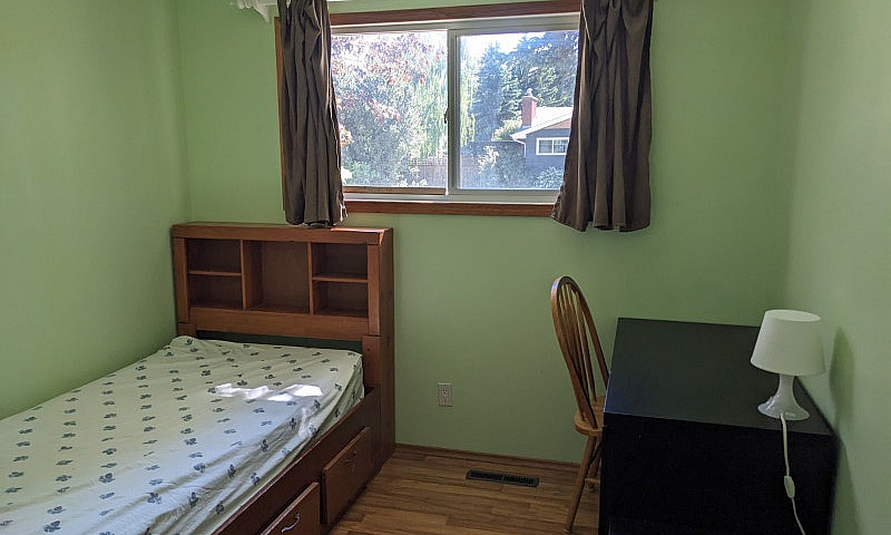 Room 7-Minute Walk T...