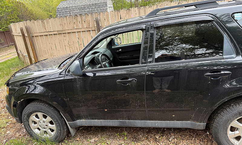 2010 Mazda Tribute ...