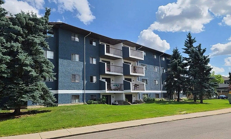 2 Bedroom 1 Bath Apa...