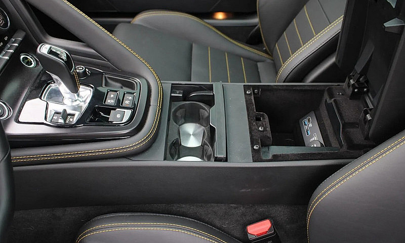 Jaguar Coupe (Showro...