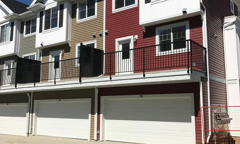 Townhouse For Rent I...