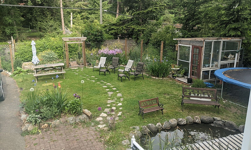 4 Bed   Den, 2 Bath ...