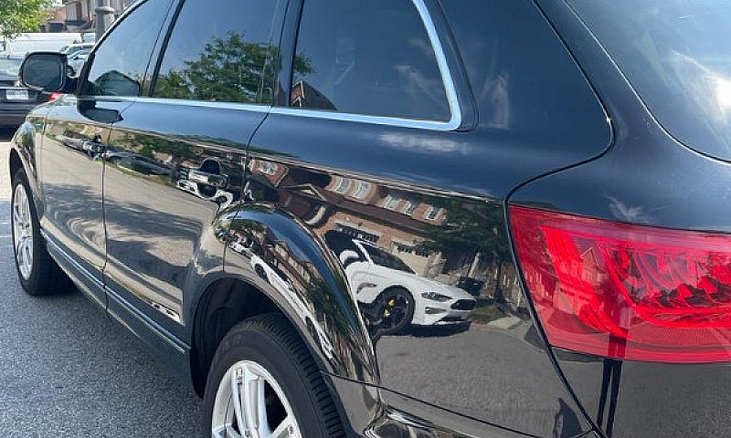 2014 Audi Q7...