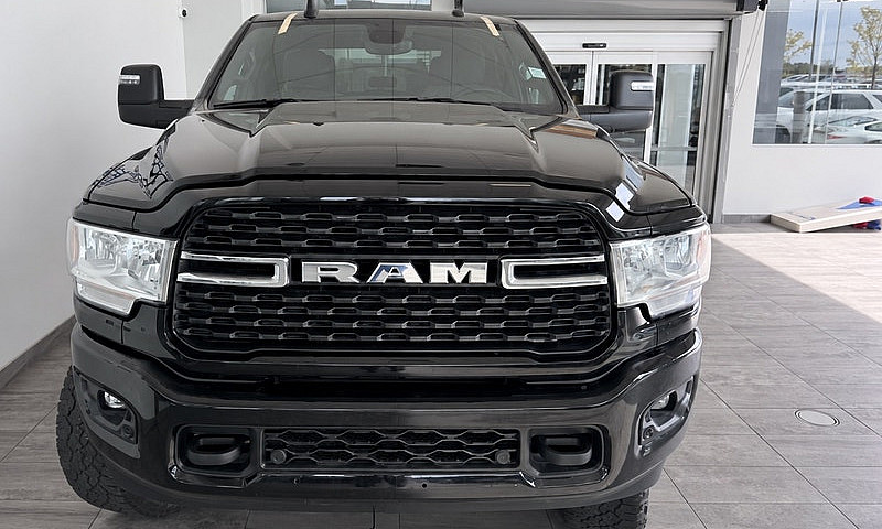 2024 Ram 3500 Crew 4...