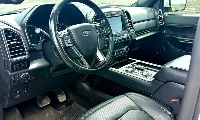 2019 Ford Expedition...