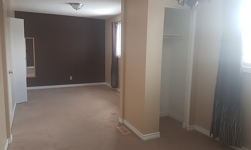5-Bedroom House In M...