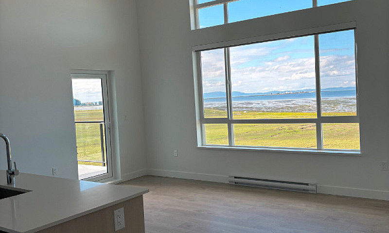 2 Bed + 2 Bath - Oce...