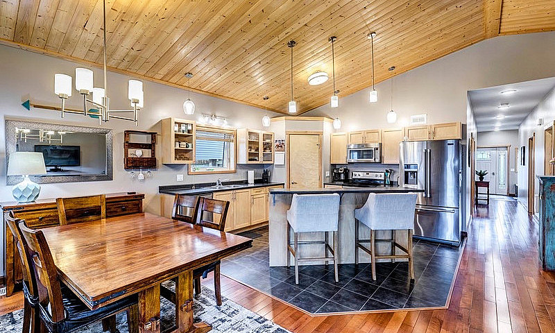 Open House Sunday 1-...