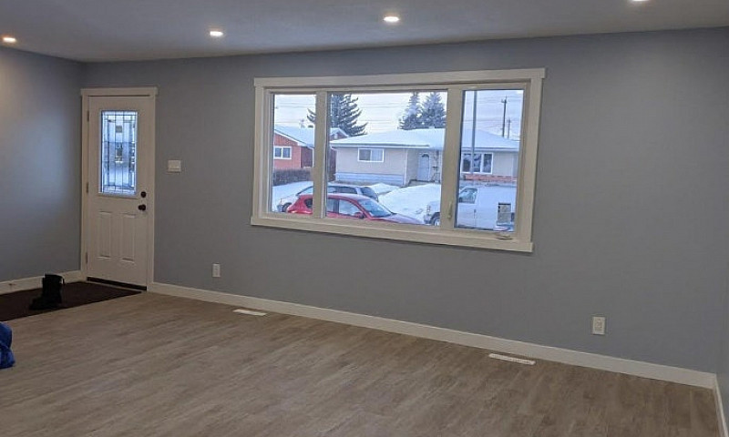 3Bed 1Bathmain Floor...
