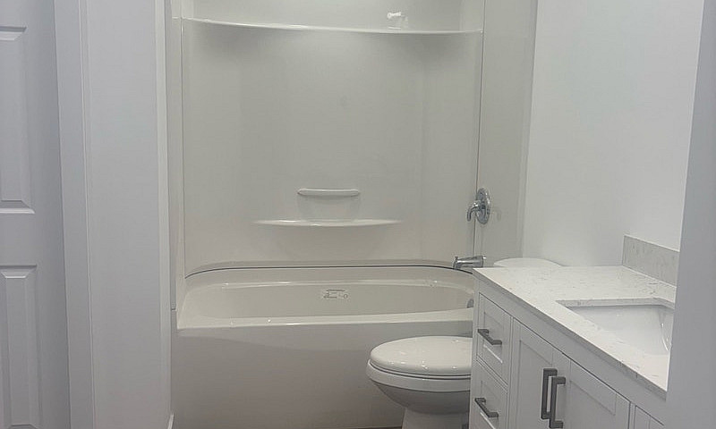 1200 Sq 3 Bedroom Ho...