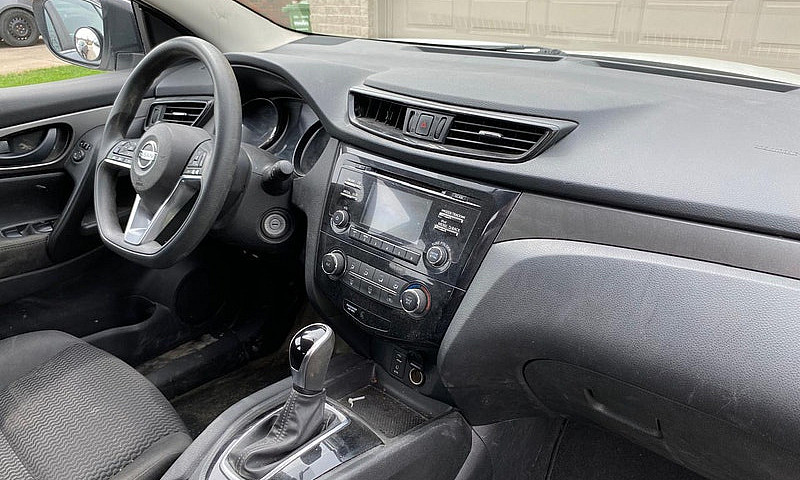 2017 Nissan Qashqai...