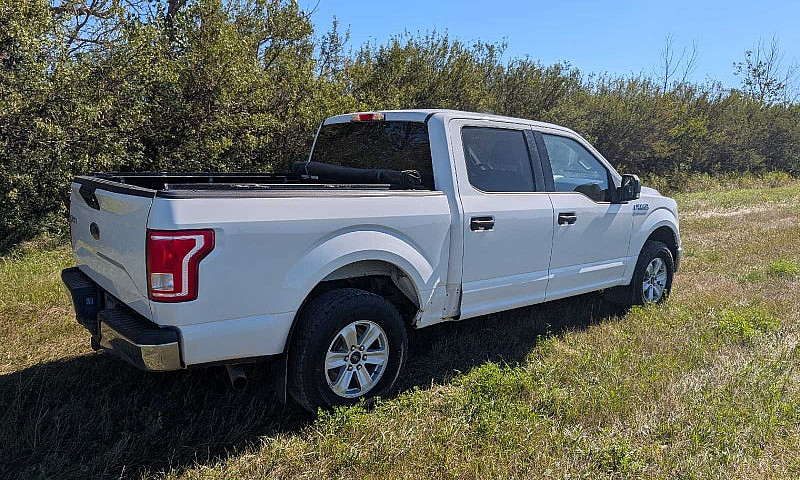 2017 Ford F150 Xlt 5...