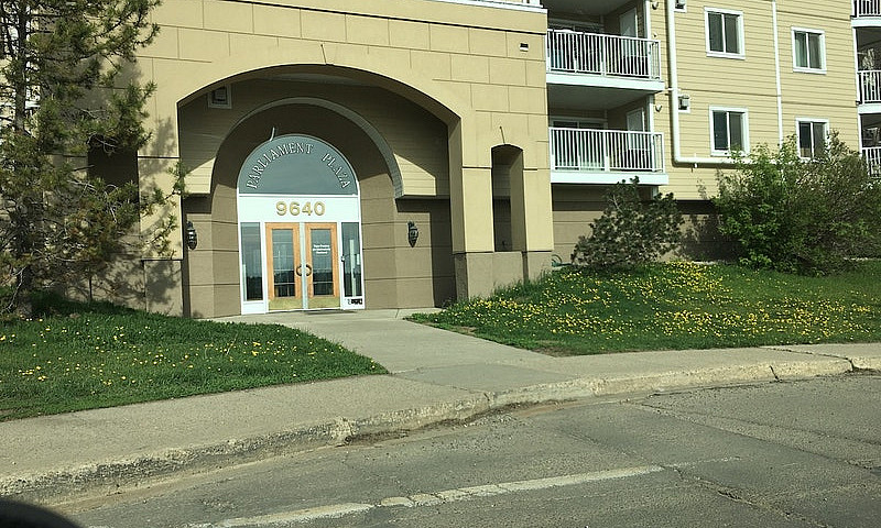 2 Bedroom, 2 Bath, D...